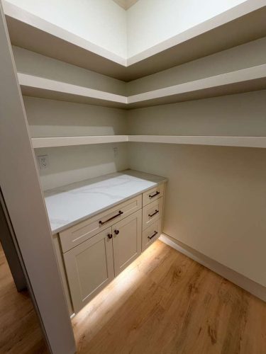 Amish-cabinetry-knoxville-tn-holmans-cabinets-4-20-2026-31