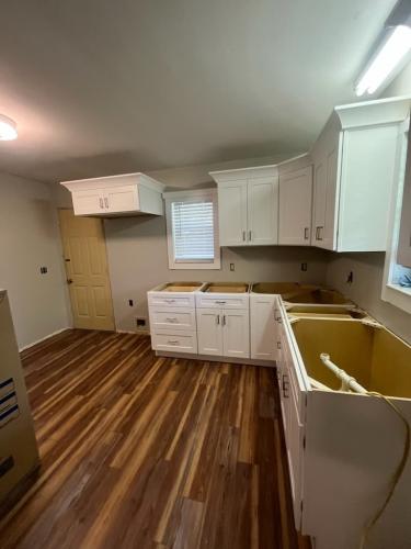 cabinet-makers-knoxville-tennessee-holmans-cabinets-9-8-2025-2