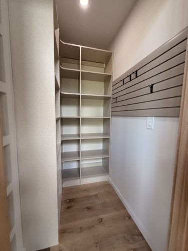 custom-closets-nashville-tn-holmans-cabinets-3-2-2026-155